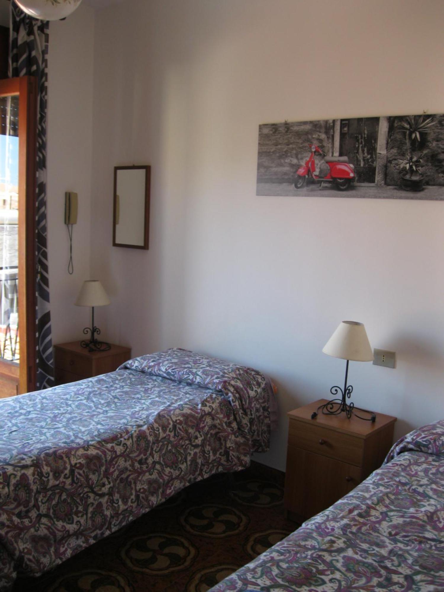 Hotel California Μιλάτσο Δωμάτιο φωτογραφία